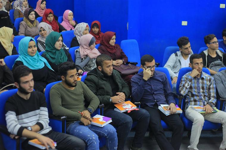جامعة الأقصى وبرنامج غزة للصحة النفسية يعقدان ندوة بعنوان ( العنف ضعف)